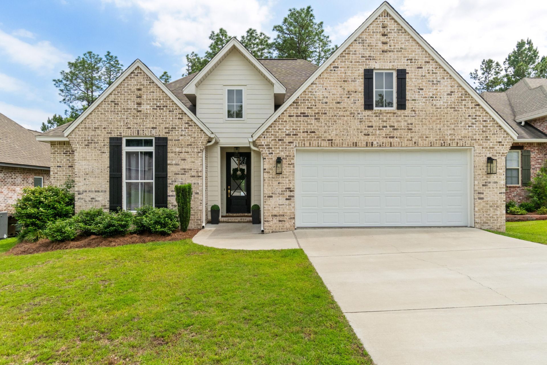 25 Waverly Ct. Hattiesburg, MS 39402
