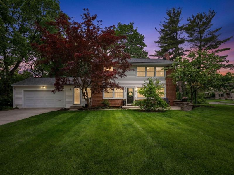 2005 Malvern Road, Upper Arlington, OH 43221 Photo 2