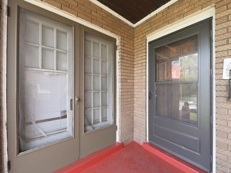 643 Glenwood Avenue, Cincinnati, OH 45229 Photo 3