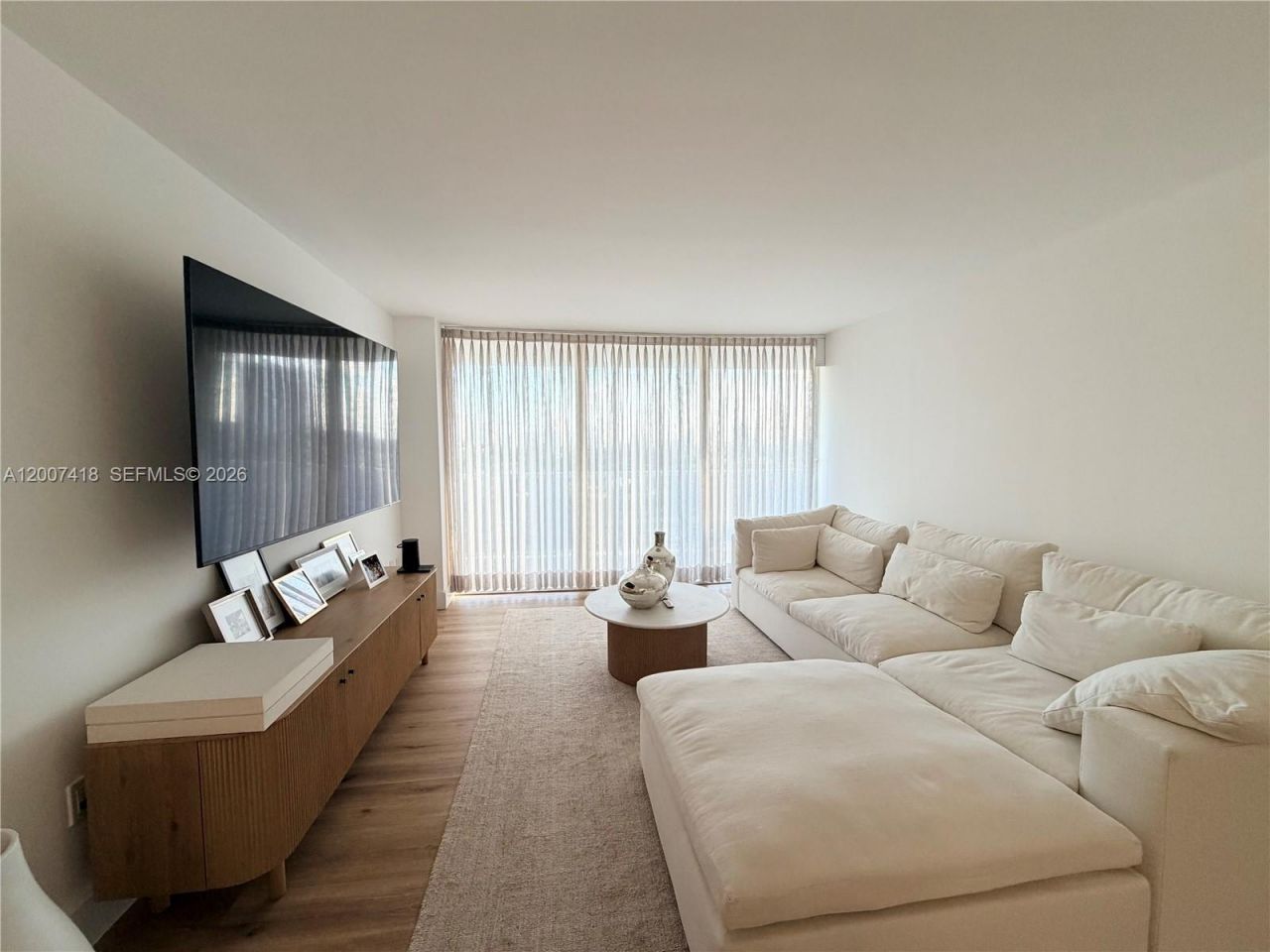 3701 N Country Club Dr , Unit 607, Aventura, FL 33180 Photo