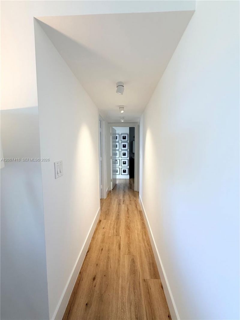 3701 N Country Club Dr , Unit 607, Aventura, FL 33180 Photo
