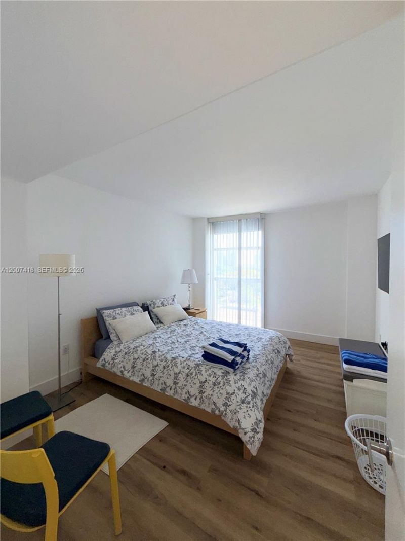 3701 N Country Club Dr , Unit 607, Aventura, FL 33180 Photo