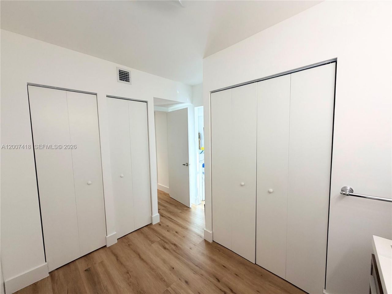 3701 N Country Club Dr , Unit 607, Aventura, FL 33180 Photo