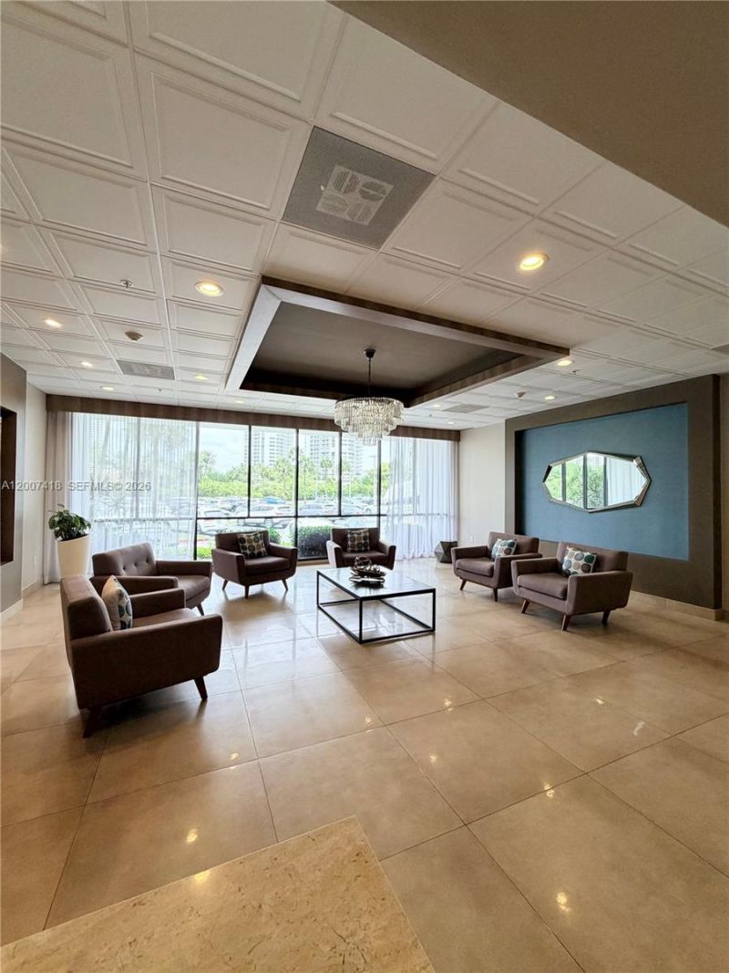 3701 N Country Club Dr , Unit 607, Aventura, FL 33180 Photo