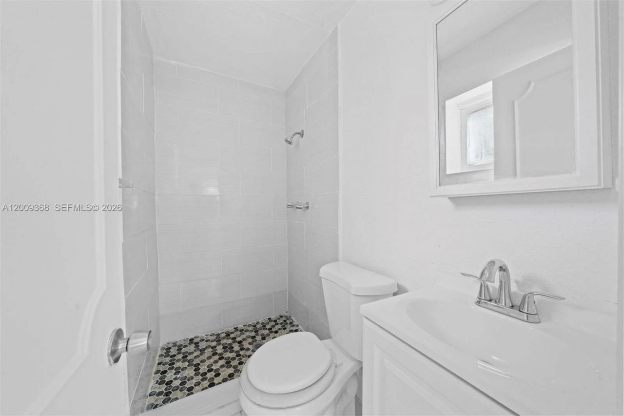 1344 NW 7th Ter , Fort Lauderdale, FL 33311 Photo