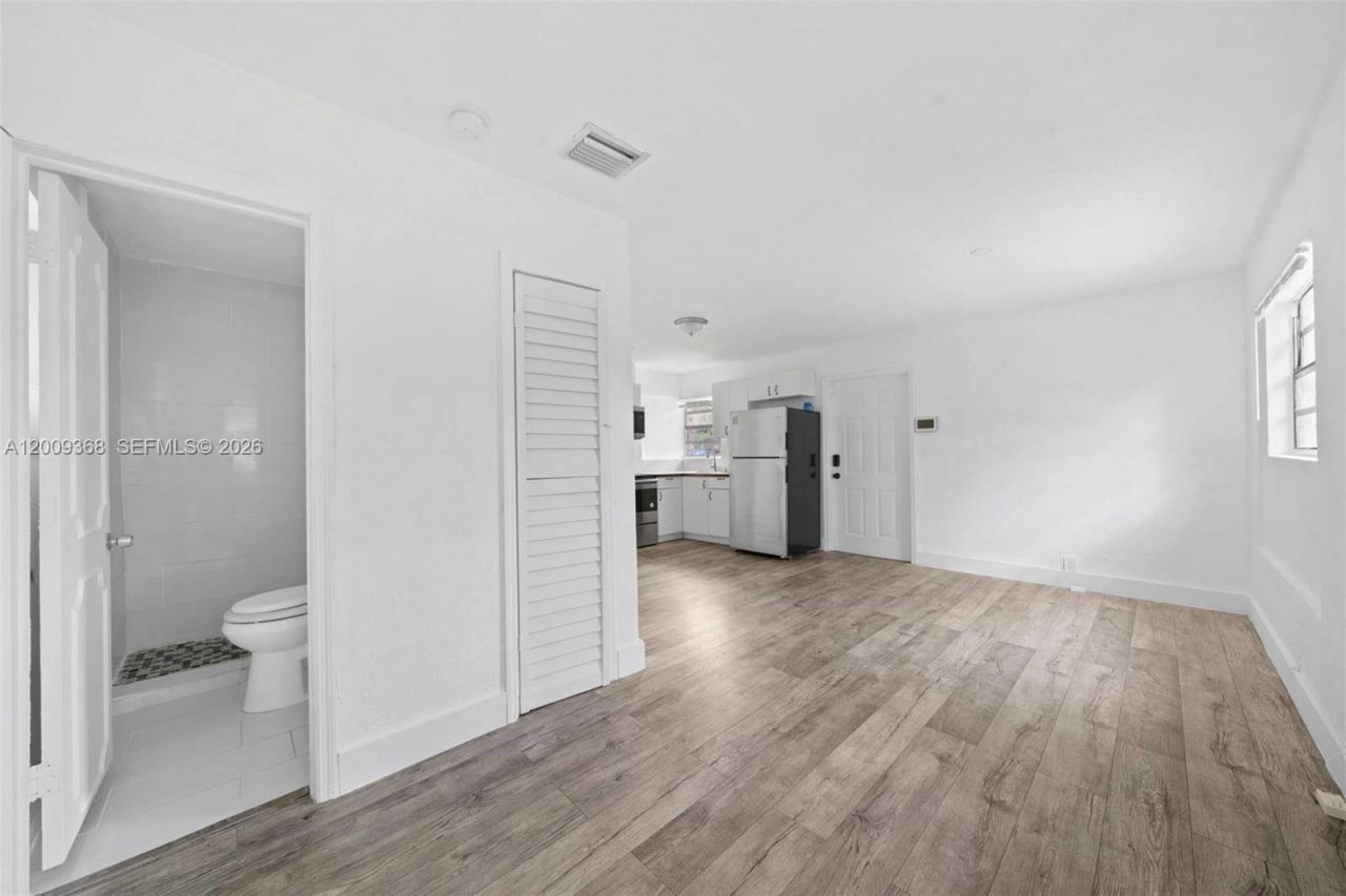1344 NW 7th Ter , Fort Lauderdale, FL 33311 Photo