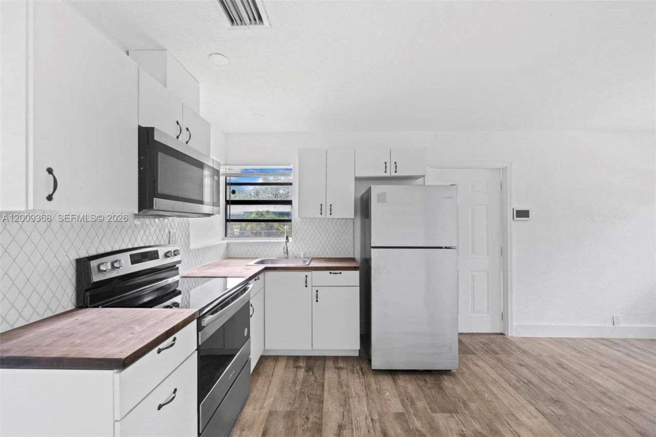 1344 NW 7th Ter , Fort Lauderdale, FL 33311 Photo