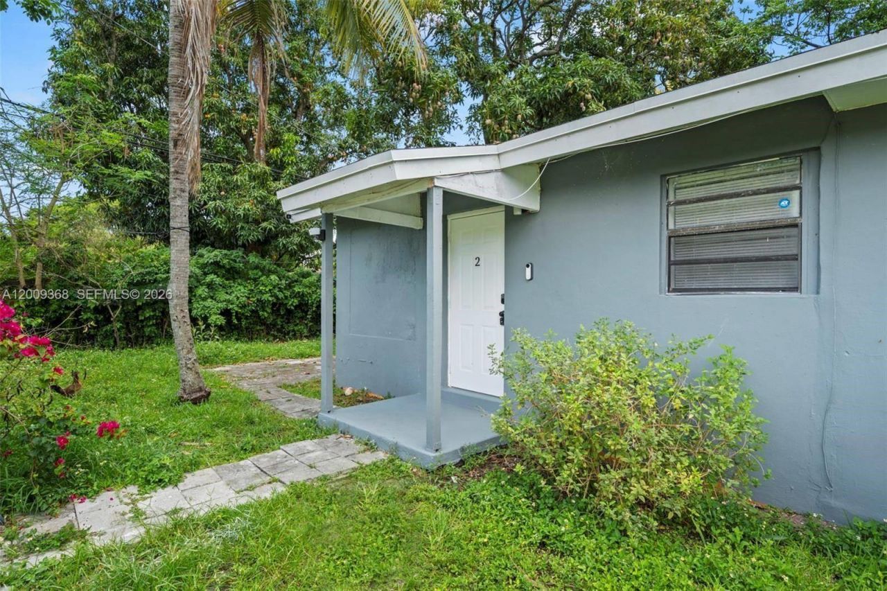 1344 NW 7th Ter , Fort Lauderdale, FL 33311 Photo