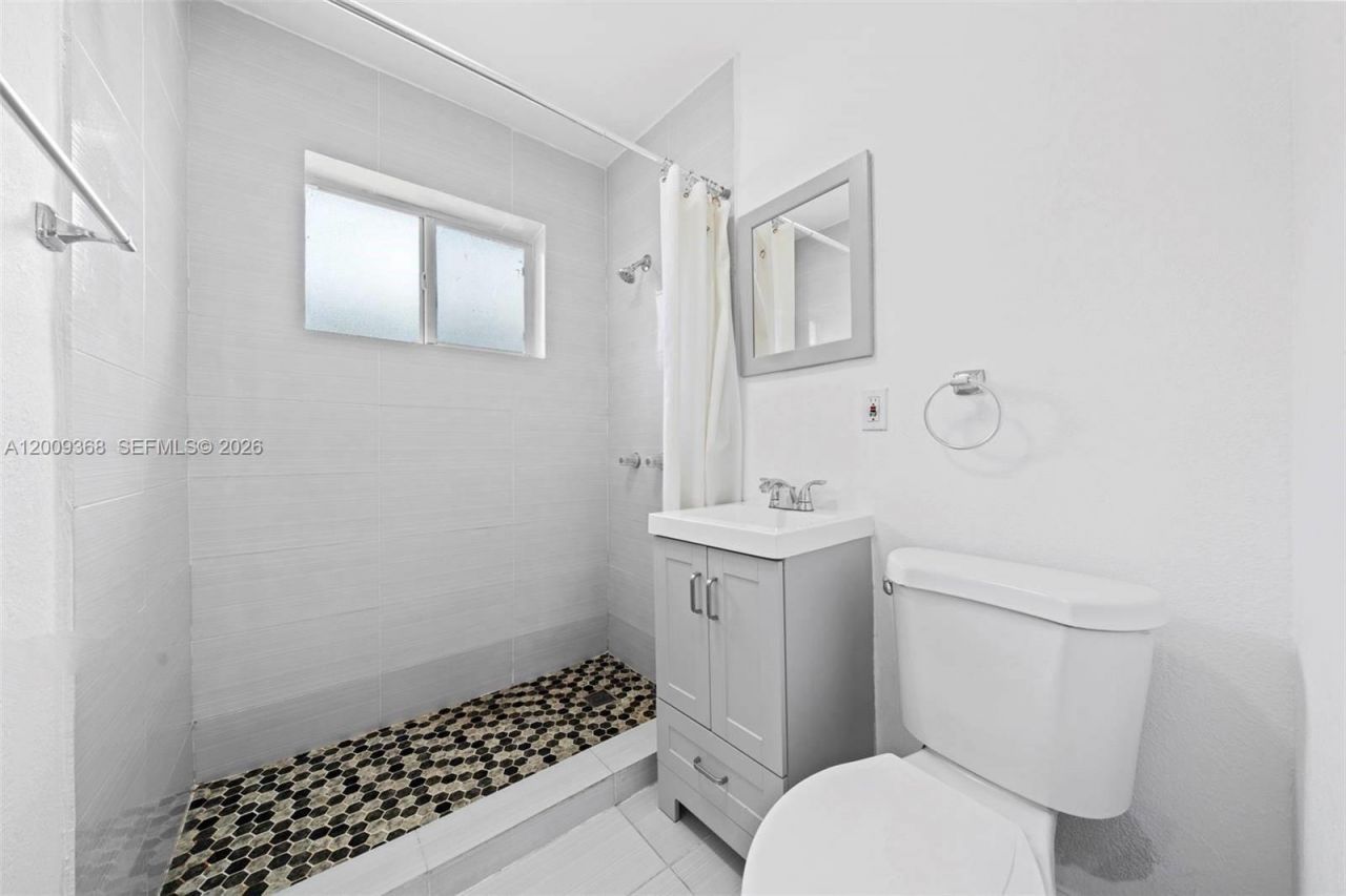 1344 NW 7th Ter , Fort Lauderdale, FL 33311 Photo