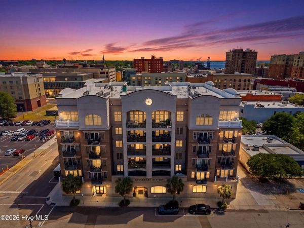 124 Walnut Street , Unit Apt 302, Wilmington, NC 28401