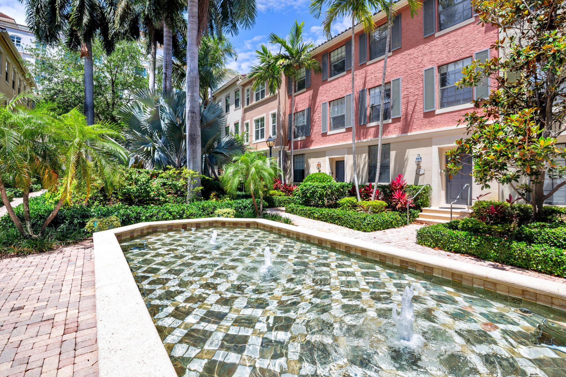 670 Fern Street, West Palm Beach, FL 33401 Photo