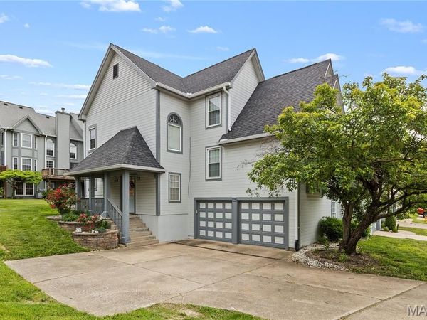 898 Westerfield Drive, St Charles, MO 63304