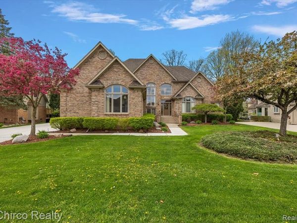 14382 Knightsbridge Drive, Shelby Twp, MI 48315
