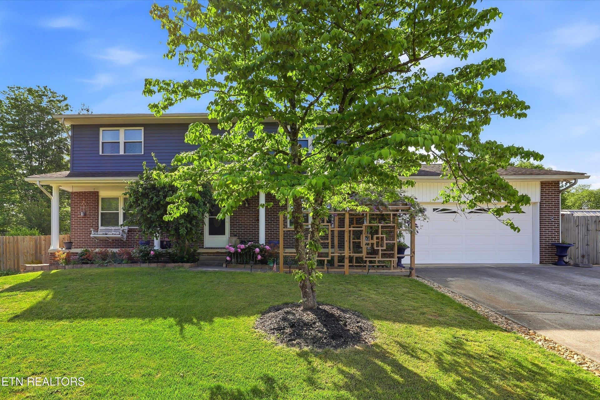 1514 Moorgate Drive, Knoxville, TN 37922 Main Photo