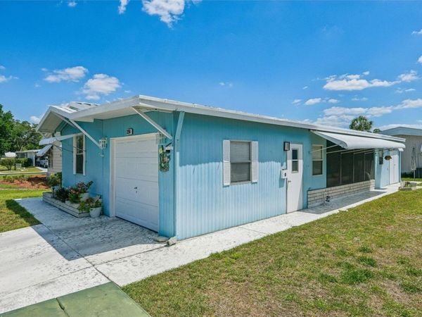 3204 POND HOLLOW STREET, WESLEY CHAPEL, FL 33543