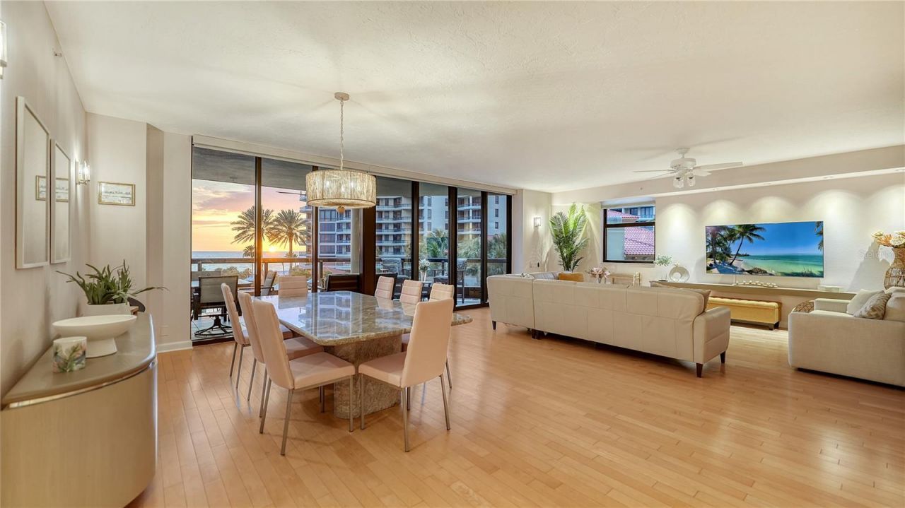 1241 Gulf Of Mexico Drive, Unit 304, Longboat Key, FL 34228 Photo