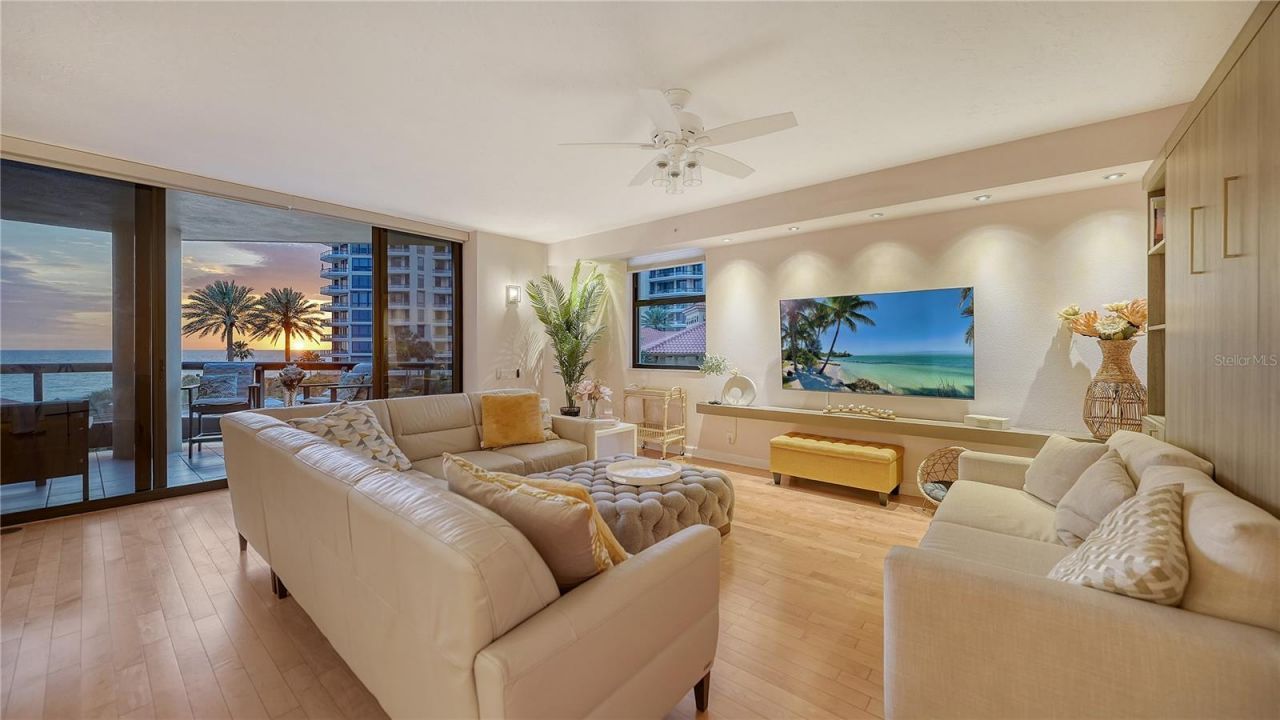 1241 Gulf Of Mexico Drive, Unit 304, Longboat Key, FL 34228 Photo