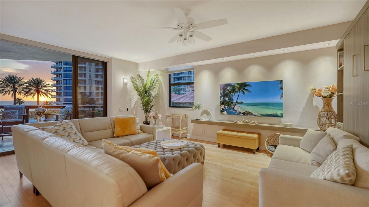 1241 Gulf Of Mexico Drive, Unit 304, Longboat Key, FL 34228 Photo