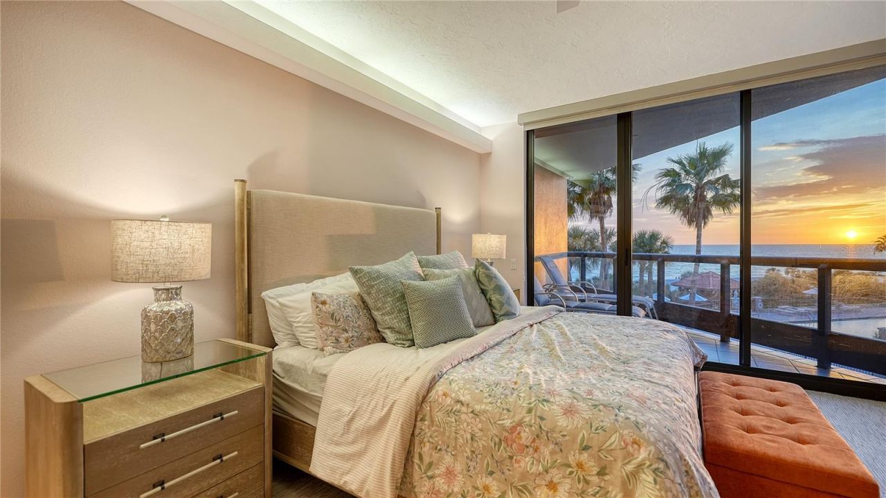 1241 Gulf Of Mexico Drive, Unit 304, Longboat Key, FL 34228 Photo