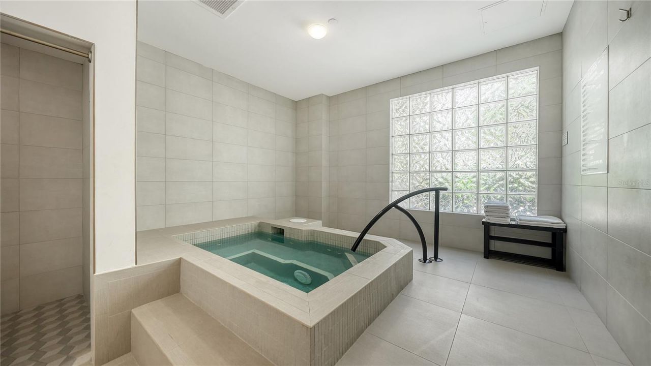 1241 Gulf Of Mexico Drive, Unit 304, Longboat Key, FL 34228 Photo