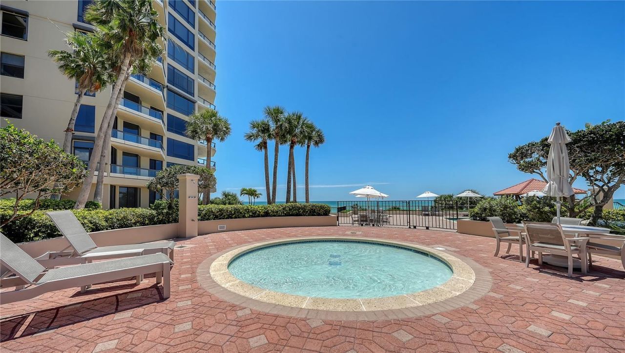 1241 Gulf Of Mexico Drive, Unit 304, Longboat Key, FL 34228 Photo