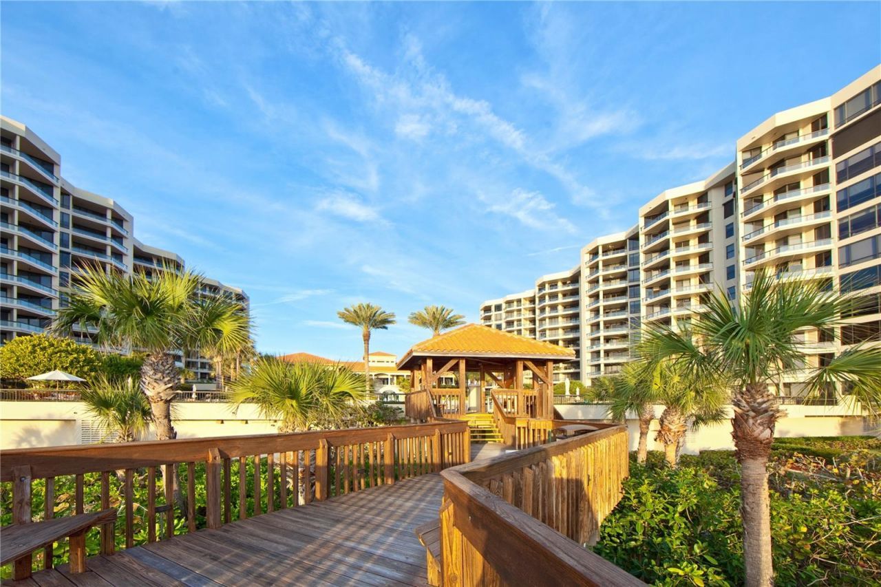 1241 Gulf Of Mexico Drive, Unit 304, Longboat Key, FL 34228 Photo