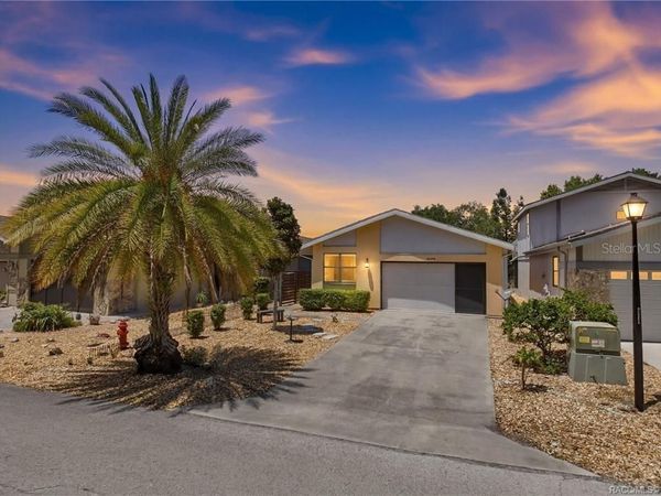 5198 S RIVERVIEW CIRCLE , HOMOSASSA, FL 34448