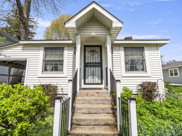 1414 N Harrison Street , Algonquin, IL 60102