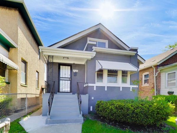 9549 S Calumet Avenue , Chicago, IL 60628