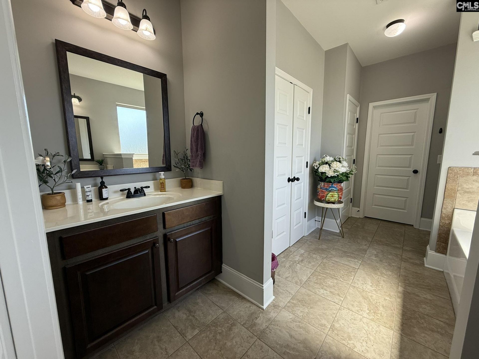 148 Pink Camellia Lane Photo 25