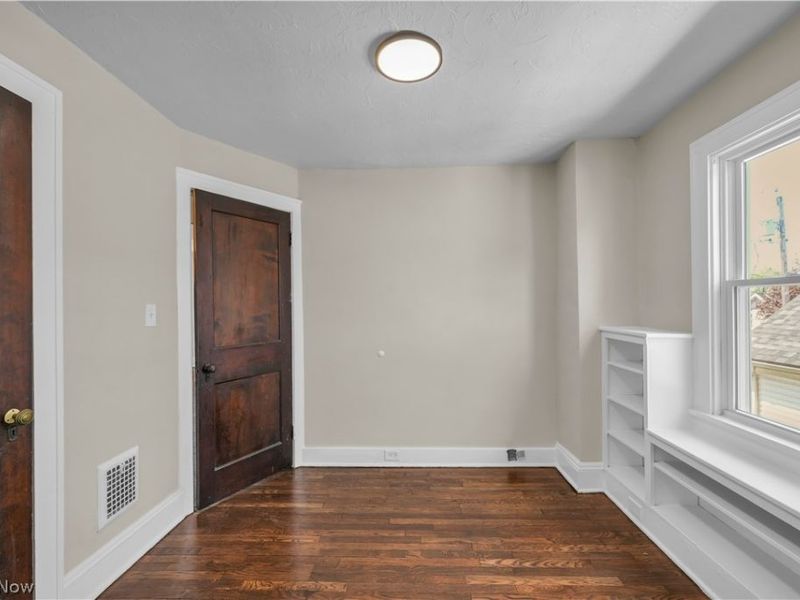 8505 Bancroft Avenue, Cleveland, OH 44105 Photo 11