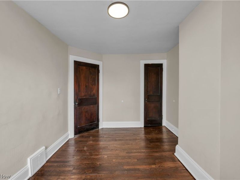 8505 Bancroft Avenue, Cleveland, OH 44105 Photo 14