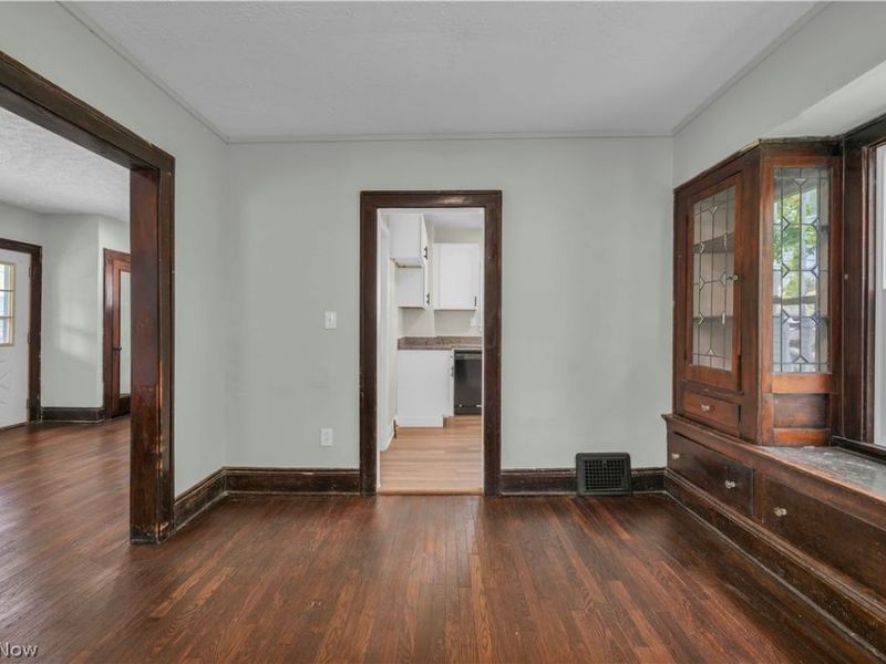 8505 Bancroft Avenue, Cleveland, OH 44105 Photo 9