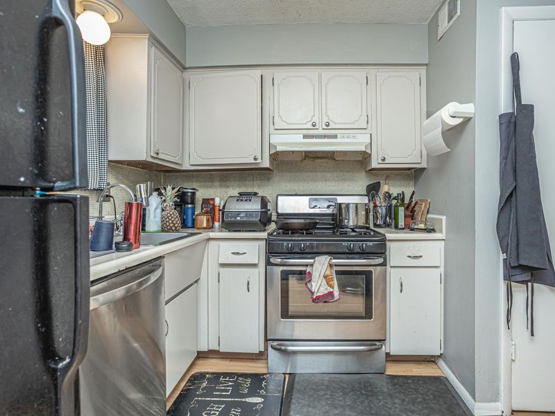 6168 Stornoway Drive S, Columbus, OH 43213 Photo 19