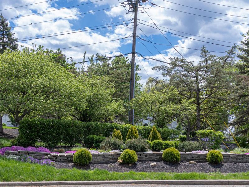 6168 Stornoway Drive S, Columbus, OH 43213 Photo 3