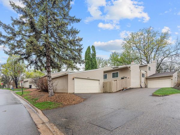 5616 W Bavarian Pass, Fridley, MN 55432