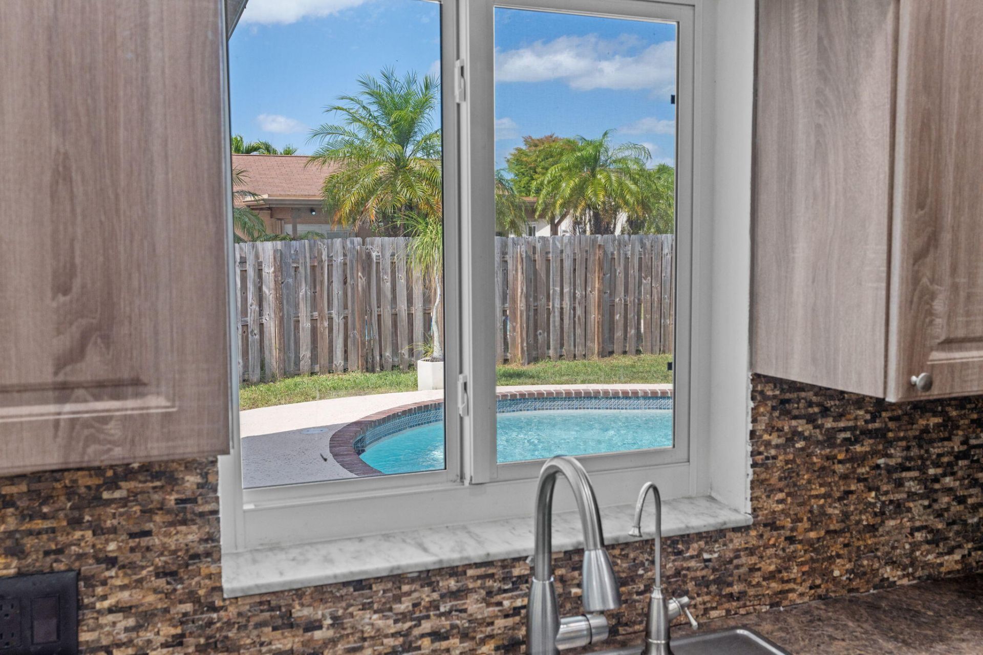 11831 NW 38th Place, Sunrise, FL 33323 Photo
