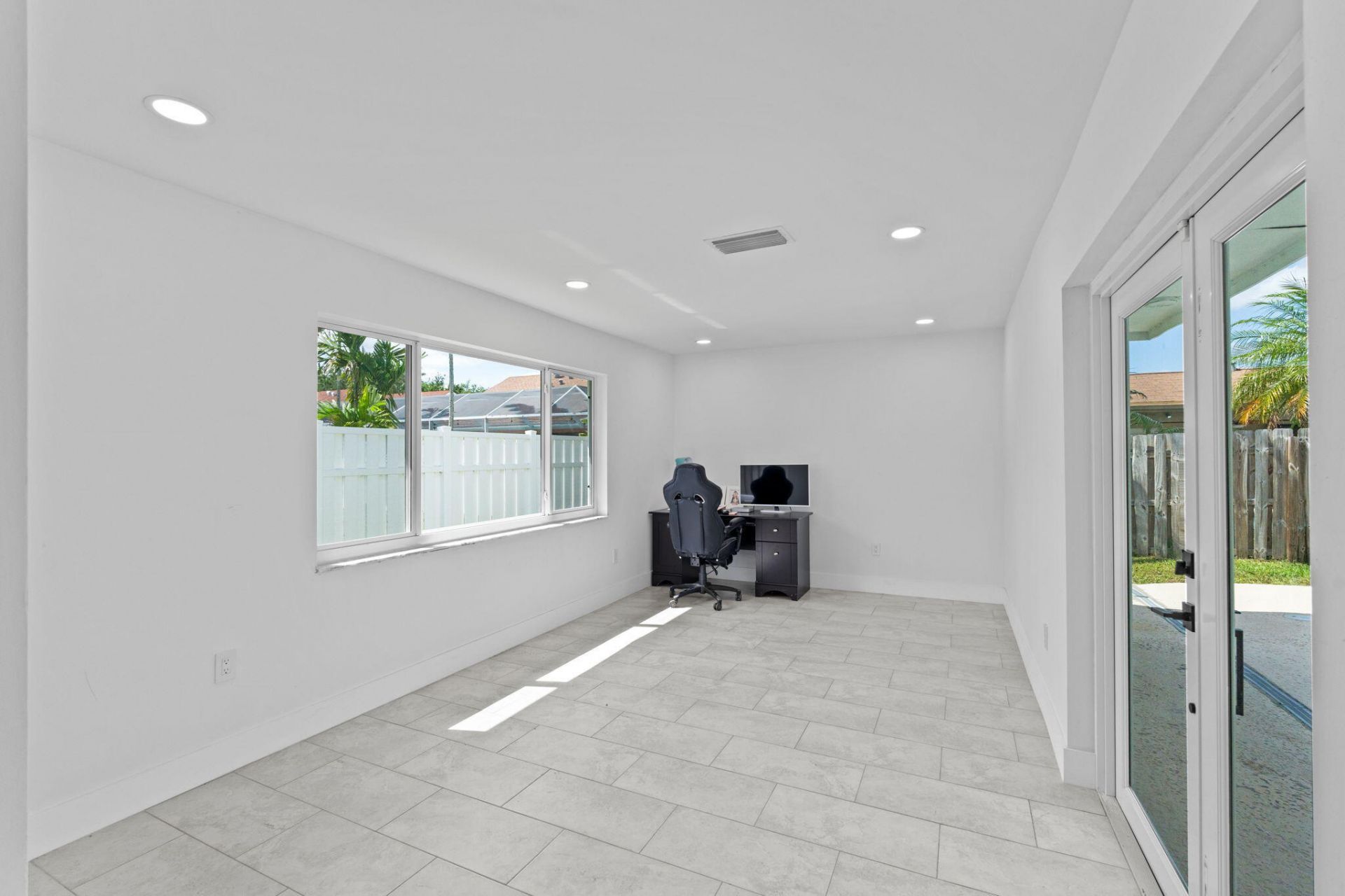 11831 NW 38th Place, Sunrise, FL 33323 Photo