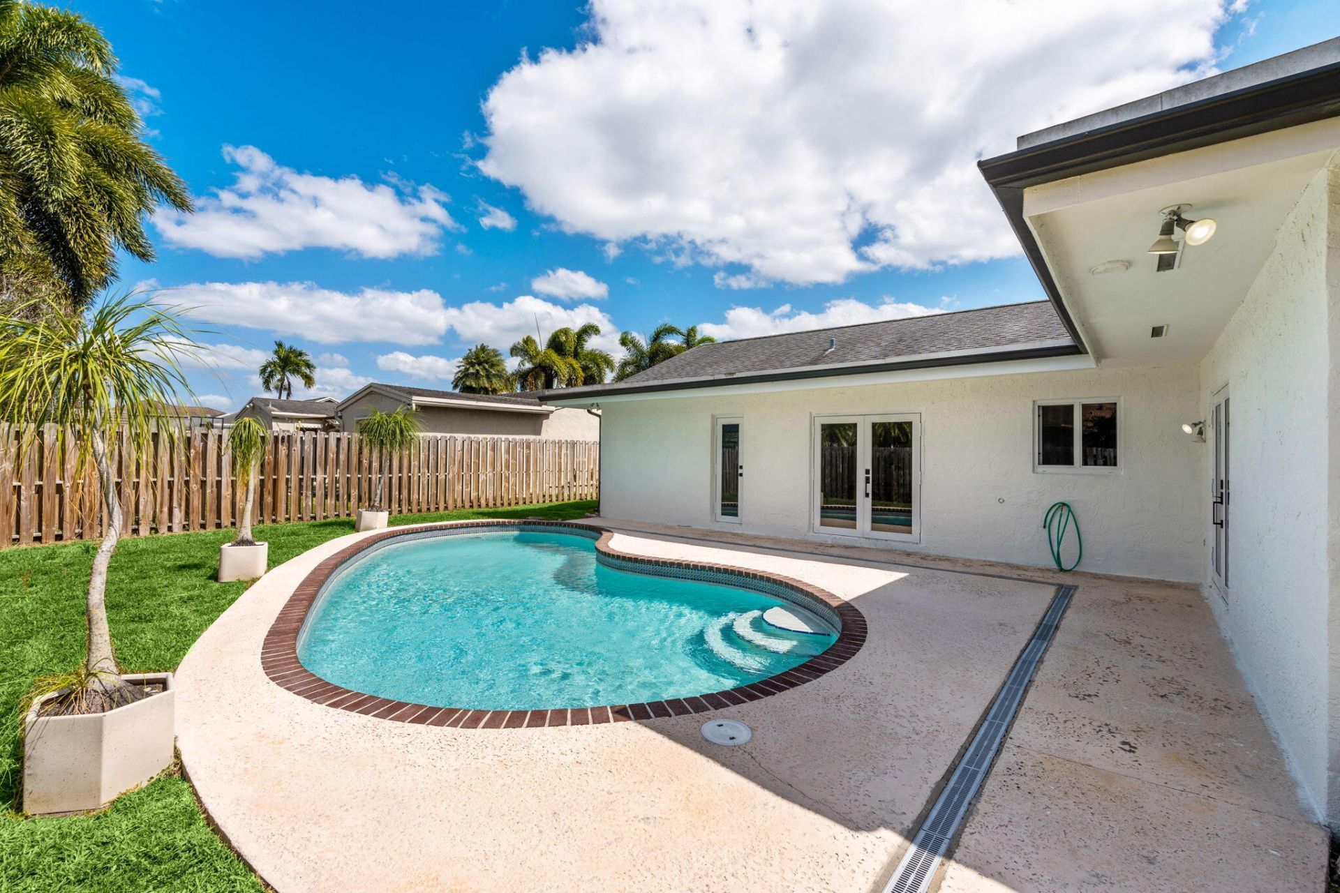 11831 NW 38th Place, Sunrise, FL 33323 Photo