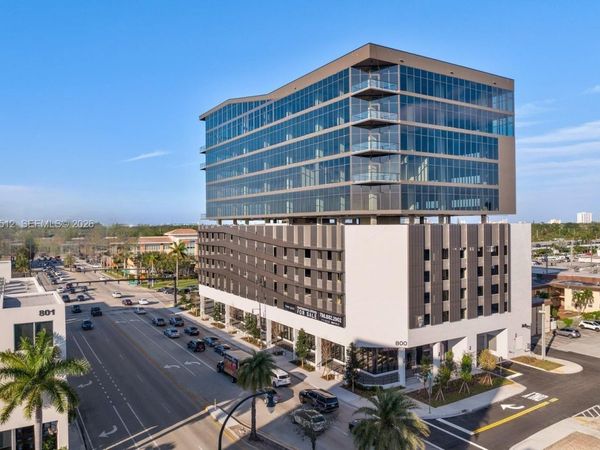 800 N Federal Hwy, Unit 908, Hallandale Beach, FL 33009