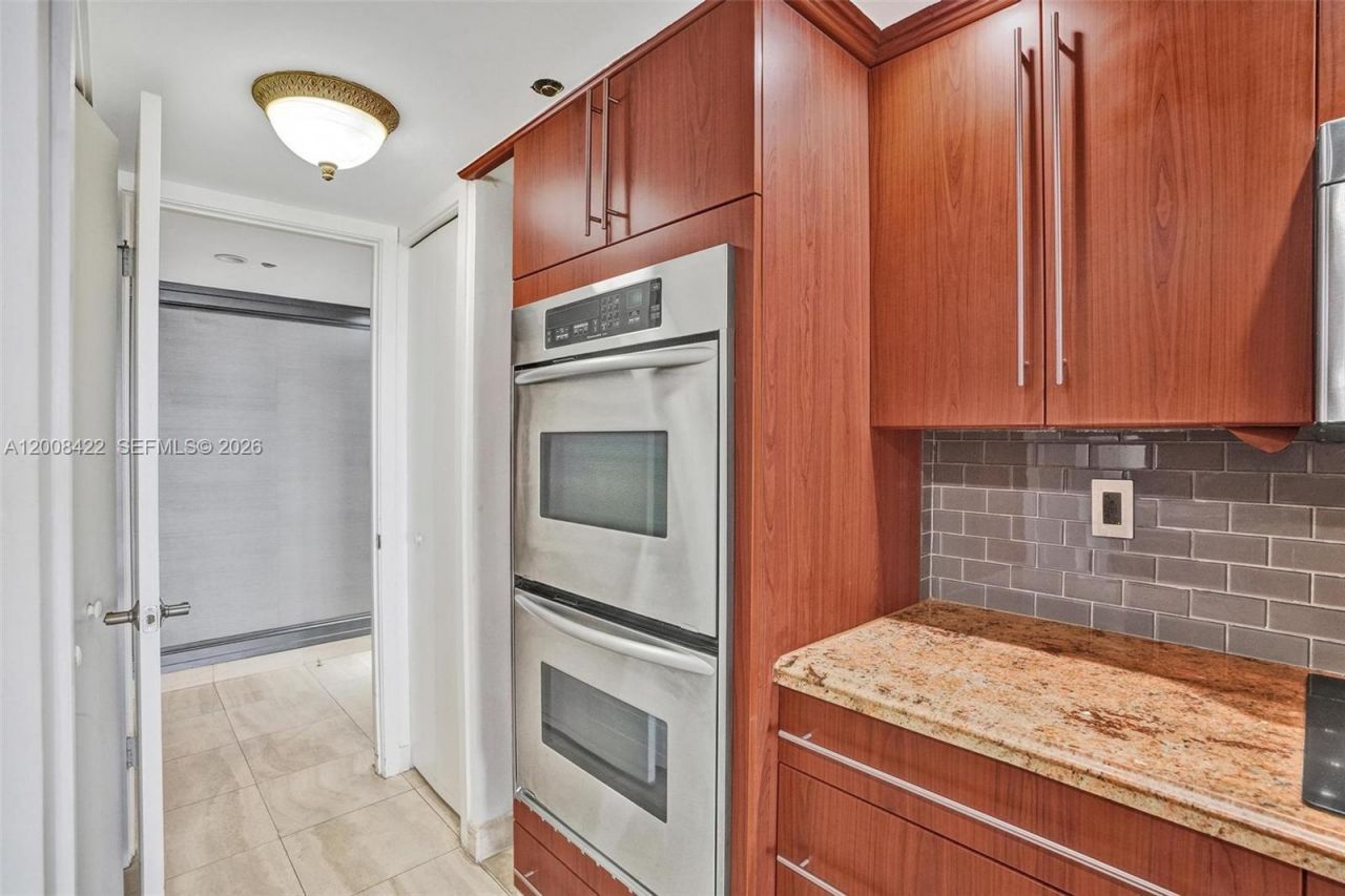 19355 Turnberry Way , Unit 8K, Aventura, FL 33180 Photo