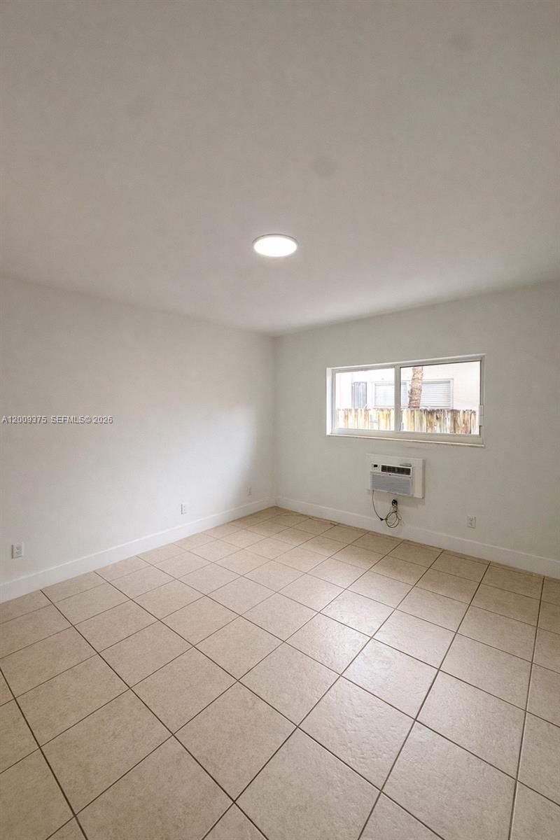 935 Bay Dr , Unit 3, Miami Beach, FL 33141 Photo