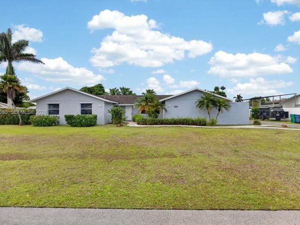 16040 SW 283rd St , Homestead, FL 33033
