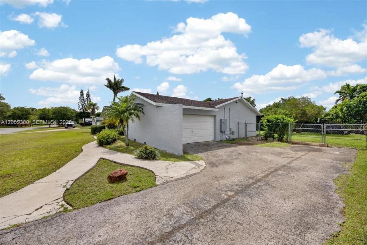 16040 SW 283rd St, Homestead, FL 33033 Photo