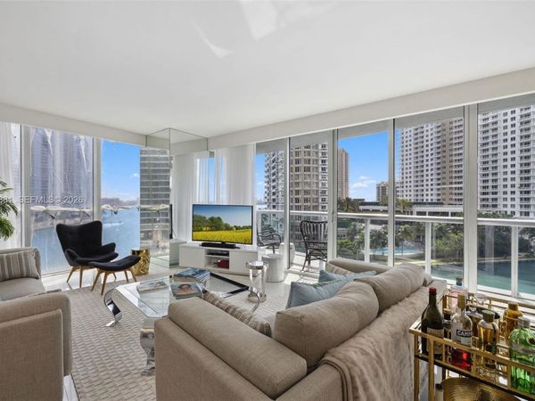 465 Brickell Ave , Unit 701, Miami, FL 33131