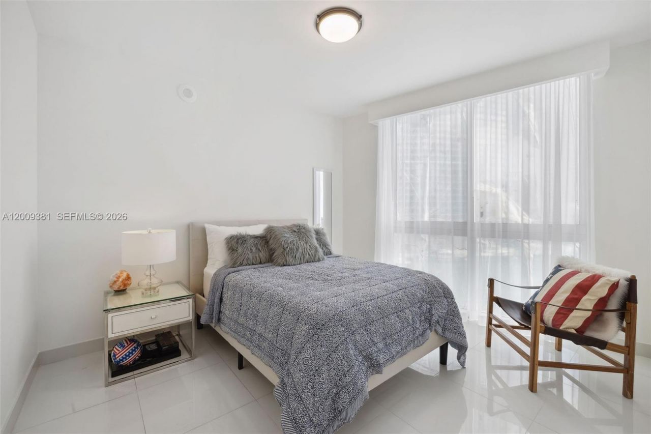 465 Brickell Ave , Unit 701, Miami, FL 33131 Photo