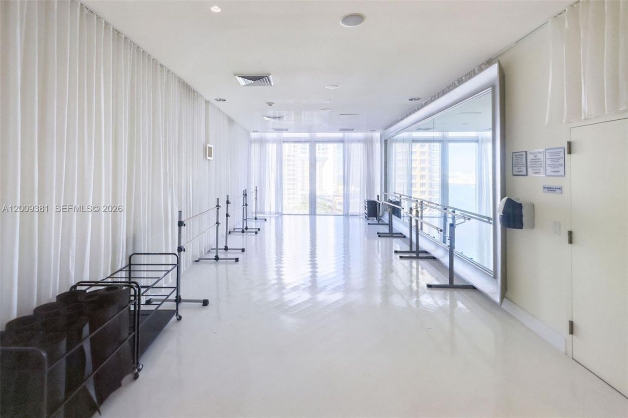 465 Brickell Ave , Unit 701, Miami, FL 33131 Photo