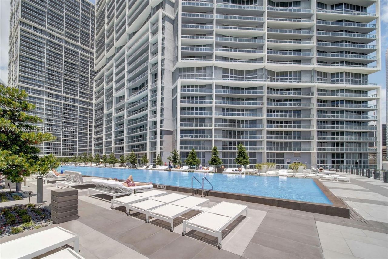 465 Brickell Ave , Unit 701, Miami, FL 33131 Photo