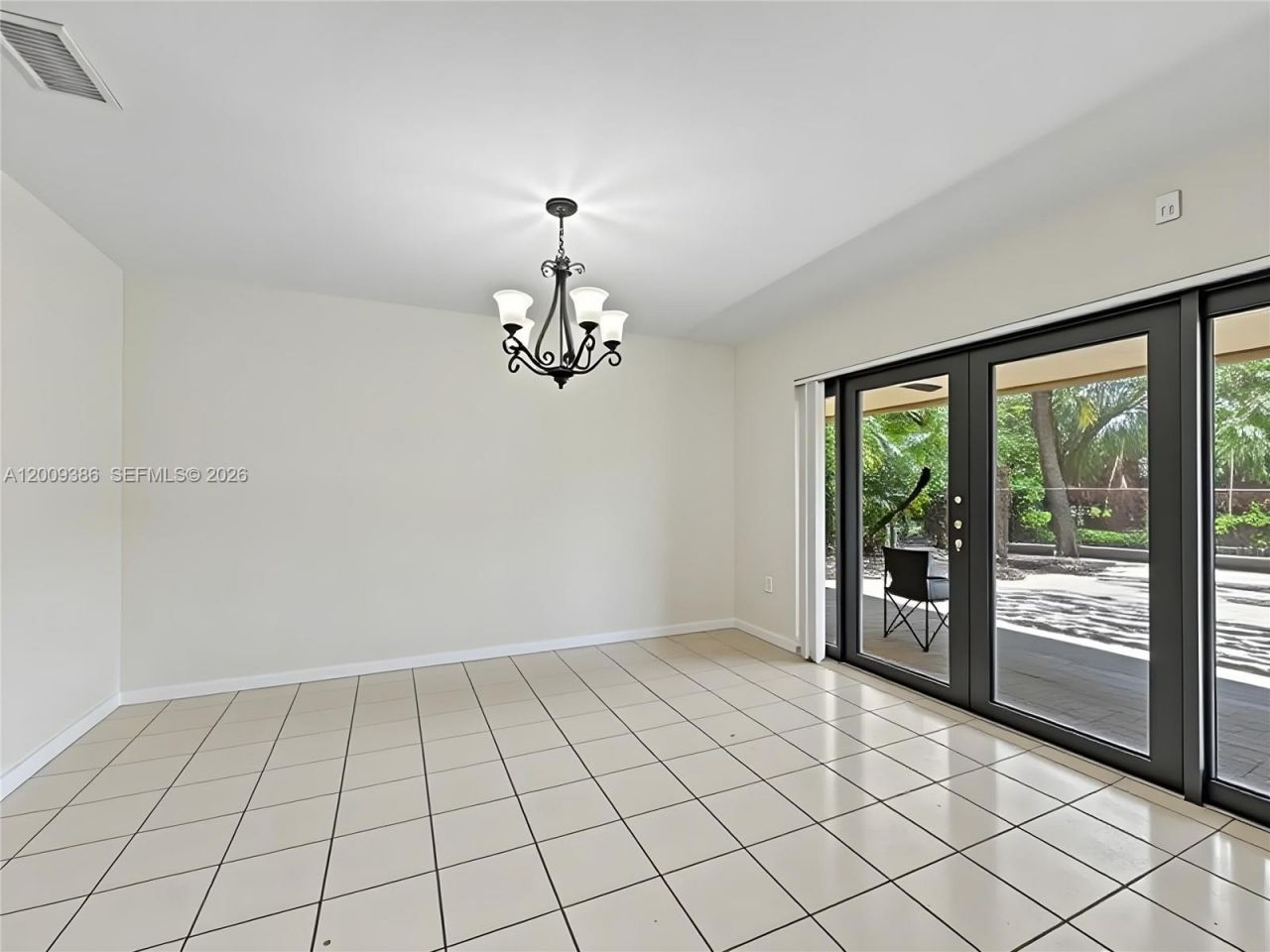 6714 N Waterway Dr, Miami, FL 33155 Photo