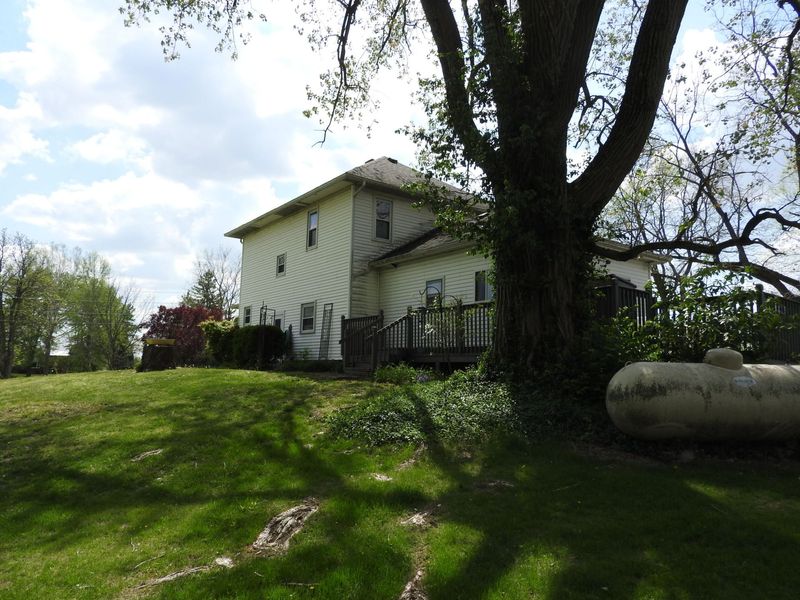 2105 E Loy Road, Piqua, OH 45356 Photo 8